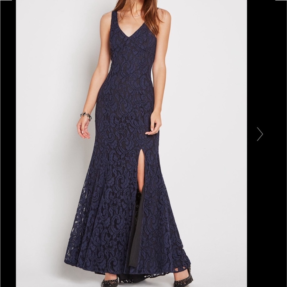 NWT BCBGeneration Floral Lace Side Slit Godets Dress 0